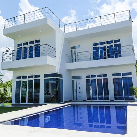 圣维罗尼卡Casa Blanca Malibu公寓式酒店 外观 照片